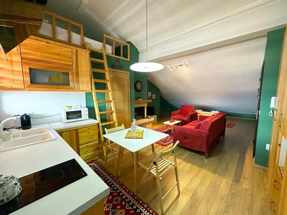 Cozy Elegance Above Korca Apartment 0*, Korce